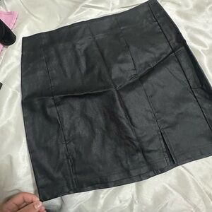 SHEIN Black Faux Leather Mini Skirt